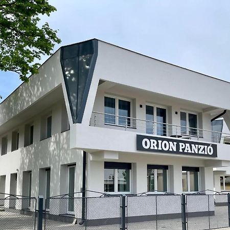 Orion Panzio Bed & Breakfast Hajduszoboszlo Exterior photo
