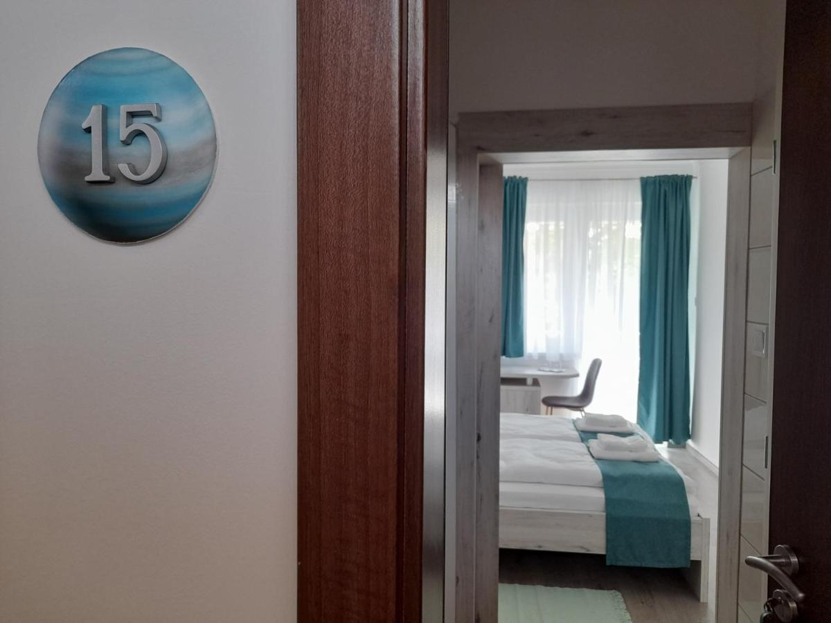 Orion Panzio Bed & Breakfast Hajduszoboszlo Exterior photo