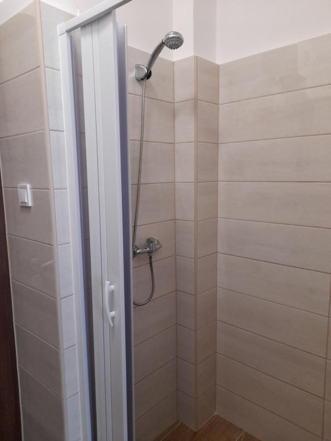 Orion Panzio Bed & Breakfast Hajduszoboszlo Exterior photo