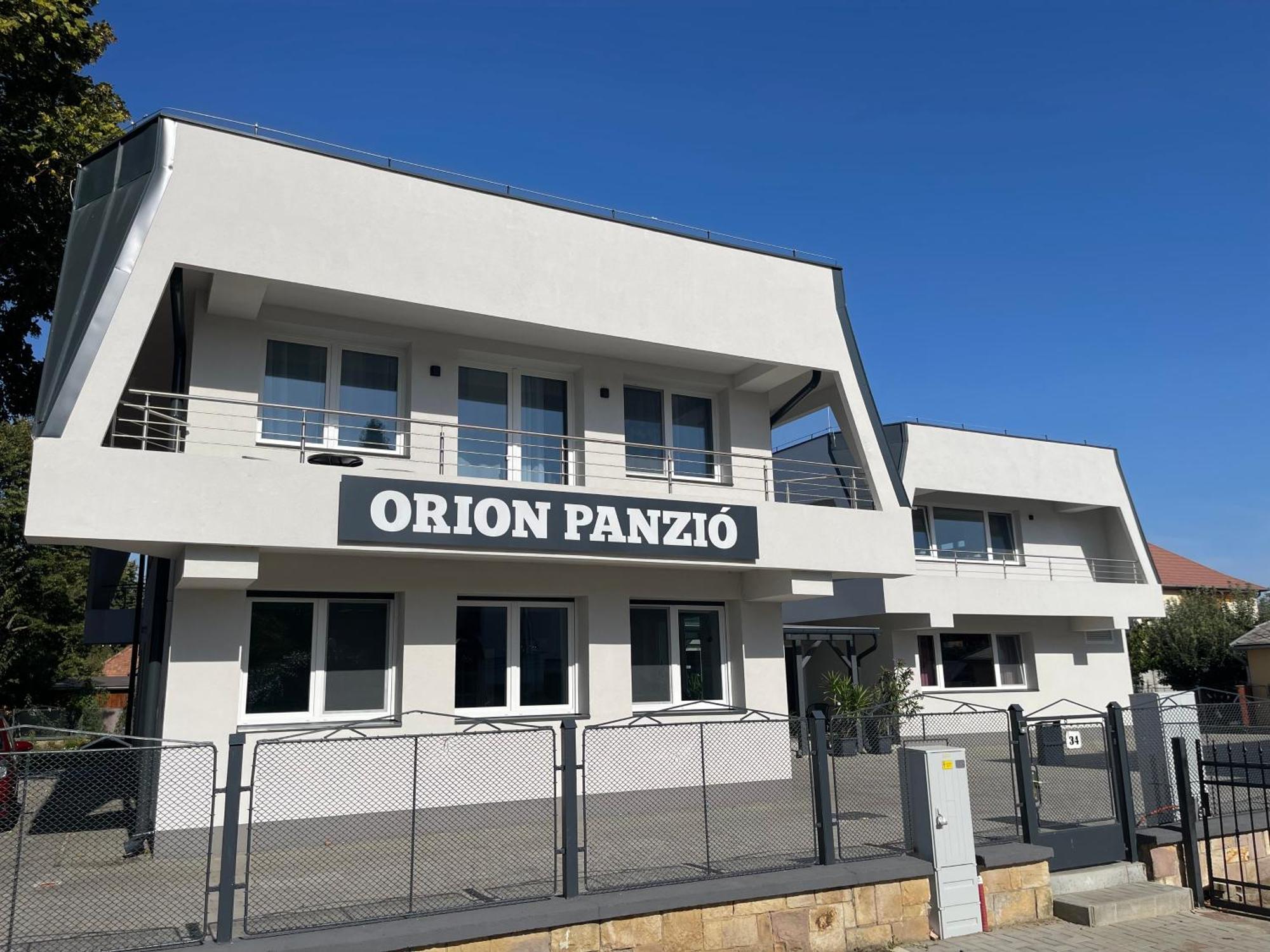 Orion Panzio Bed & Breakfast Hajduszoboszlo Exterior photo