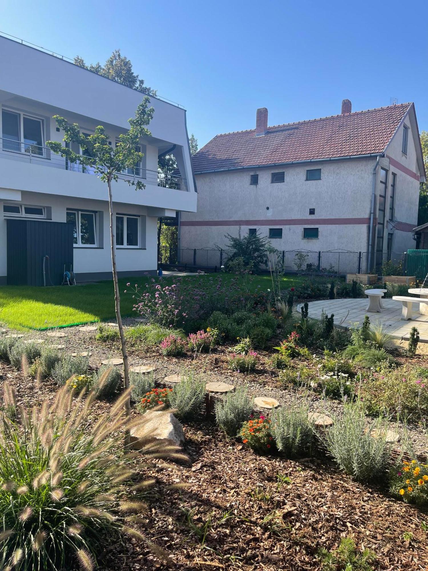Orion Panzio Bed & Breakfast Hajduszoboszlo Exterior photo