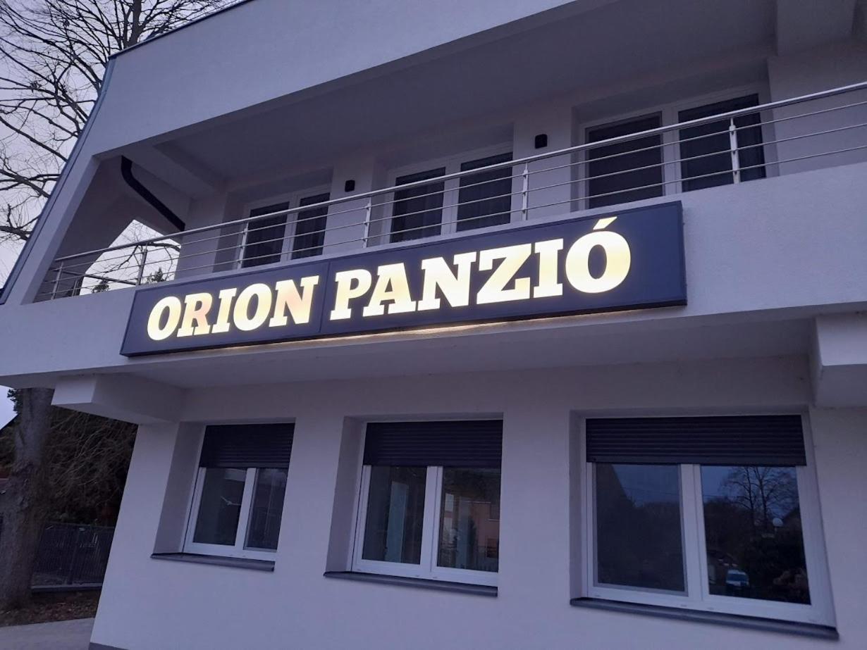 Orion Panzio Bed & Breakfast Hajduszoboszlo Exterior photo